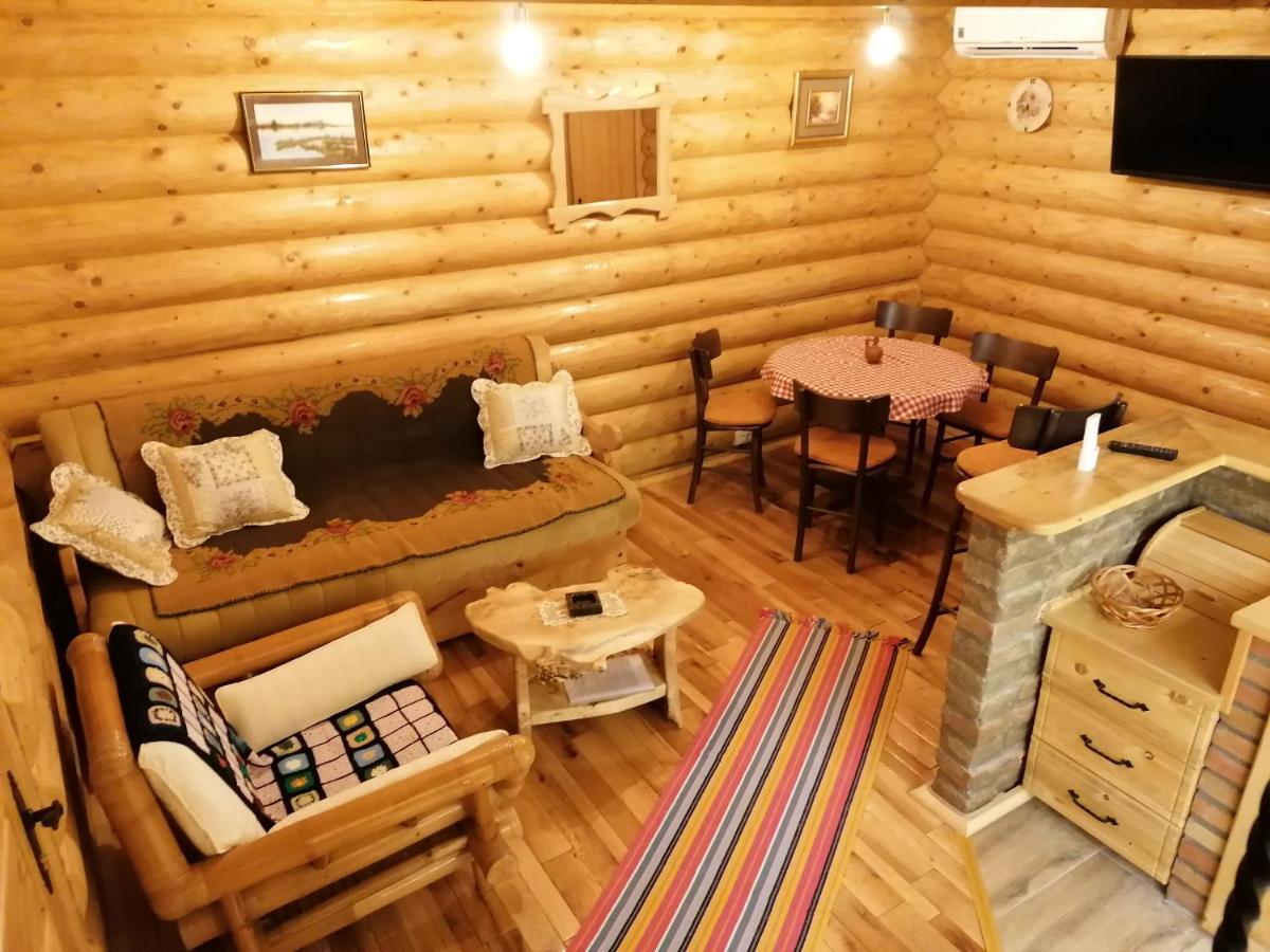 Apartmani Zuti Leptir Vrdnik Exterior photo