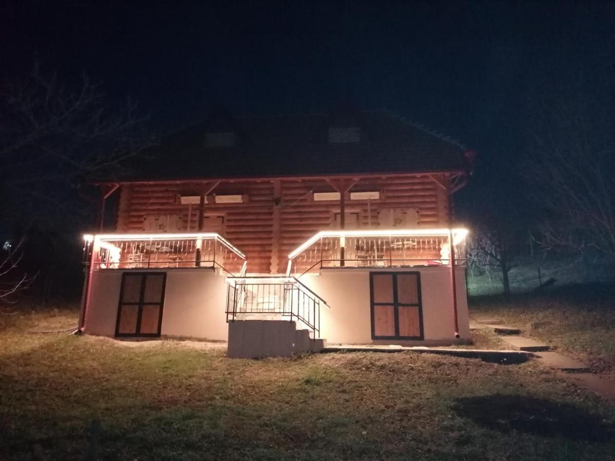 Apartmani Zuti Leptir Vrdnik Exterior photo