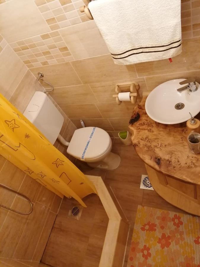 Apartmani Zuti Leptir Vrdnik Exterior photo