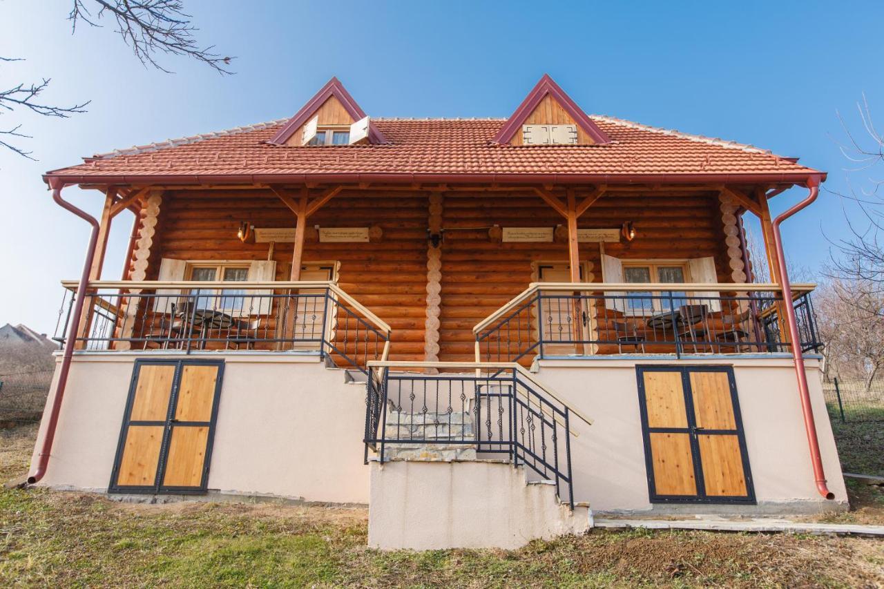 Apartmani Zuti Leptir Vrdnik Exterior photo